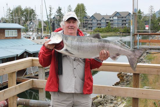 Robert Greenhill from Australia with a 34 lb Tyee July 28, 2008