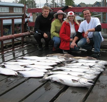  Fishing Resorts Lodges Comparing Fishing Charters BC Canada